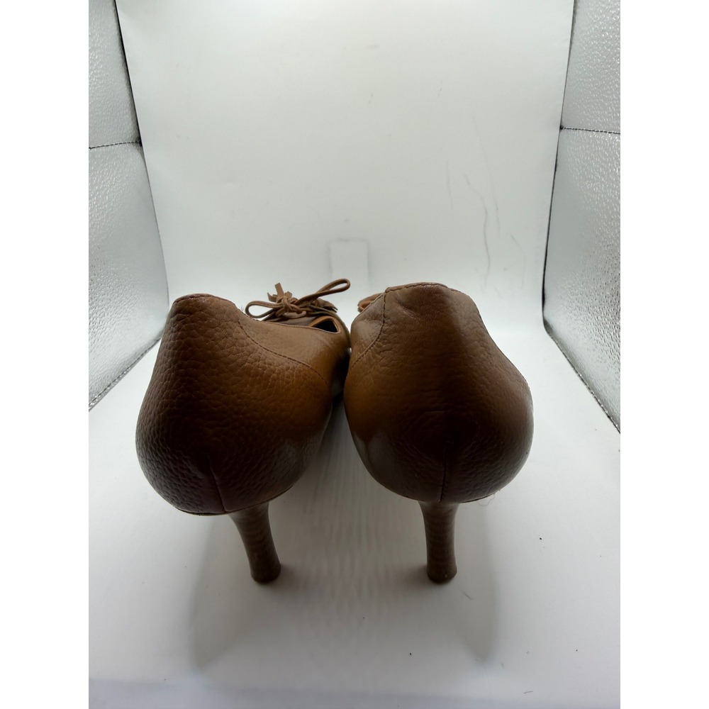 Brooks Brothers 346 Womens Tan Pebbled Leather Tassel Pointed Toe Kitten Heels 8 - Picture 3 of 7